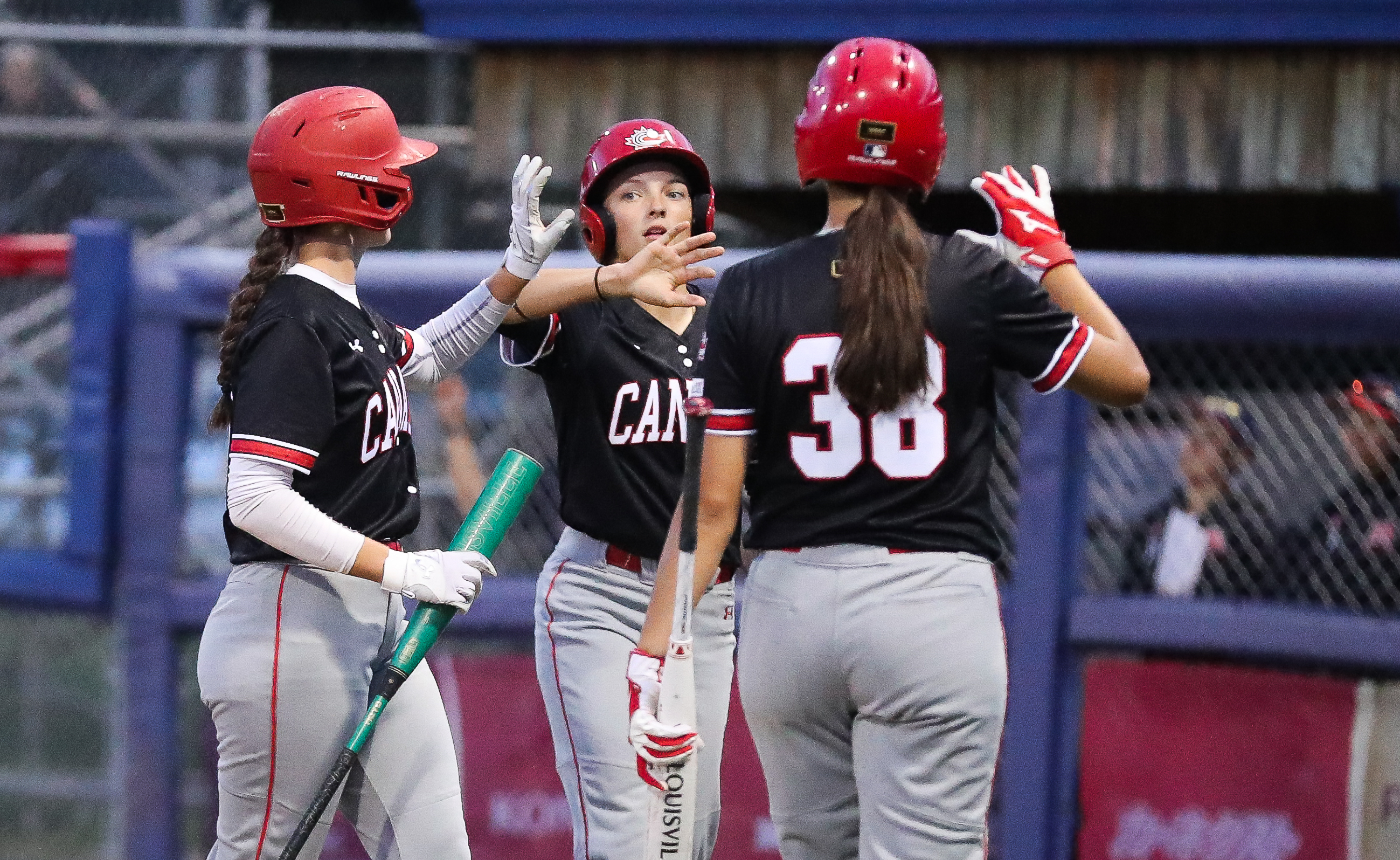 Coupe du monde féminine de baseball: Le Canada défait Hong Kong