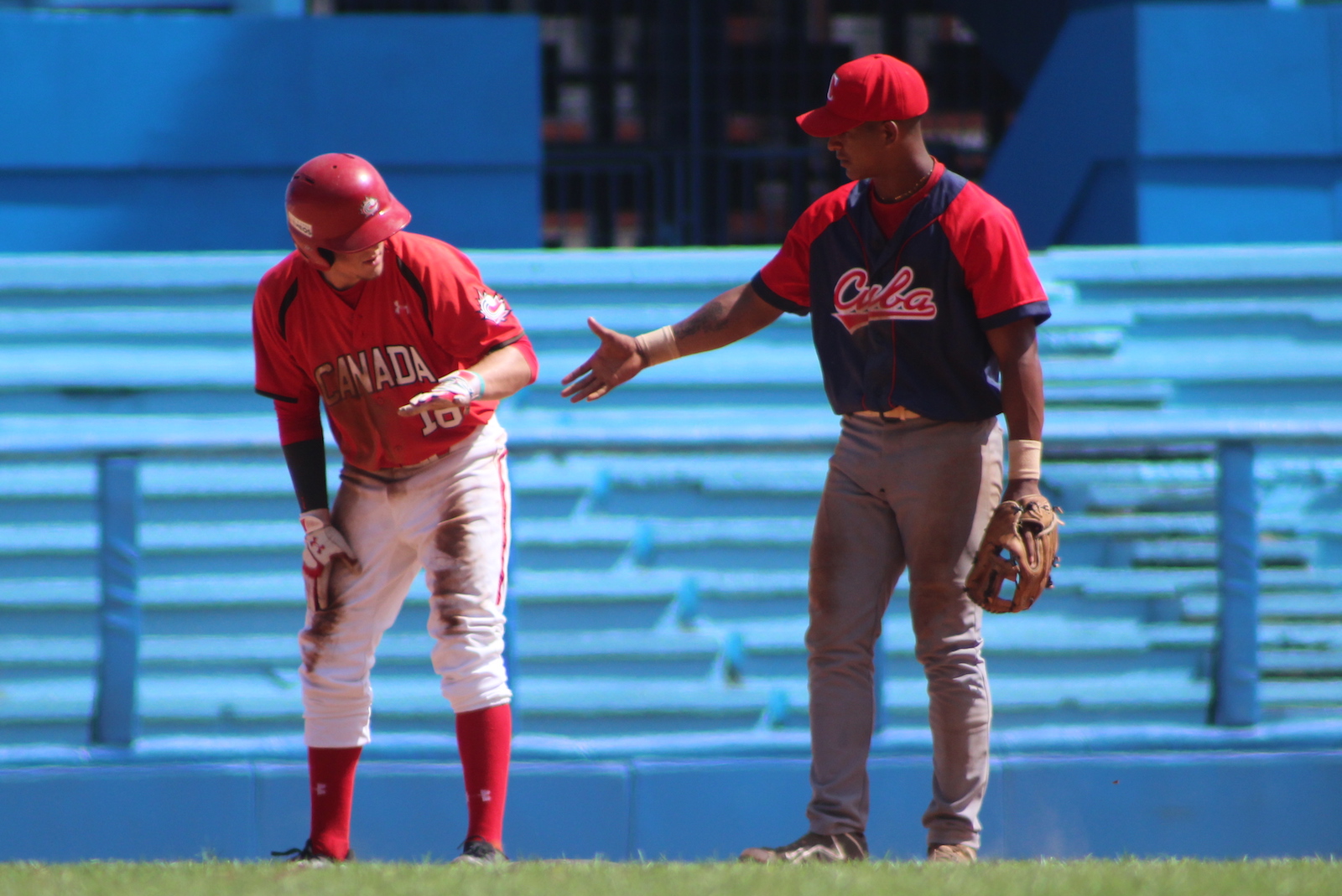 L'équipe nationale junior à Cuba : une grosse manche mène Cuba à la victoire