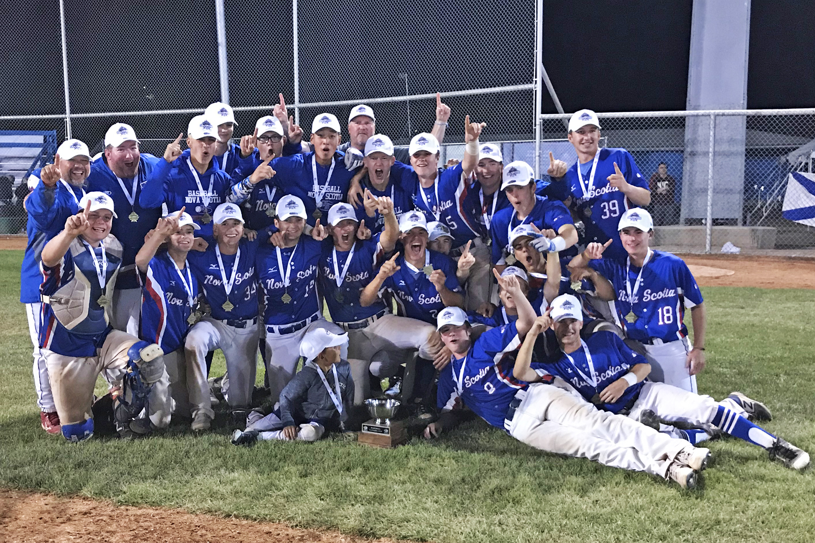 Coupe Baseball Canada BIGS : La Nouvelle-Écosse bat l'Ontario et gagne l'or!